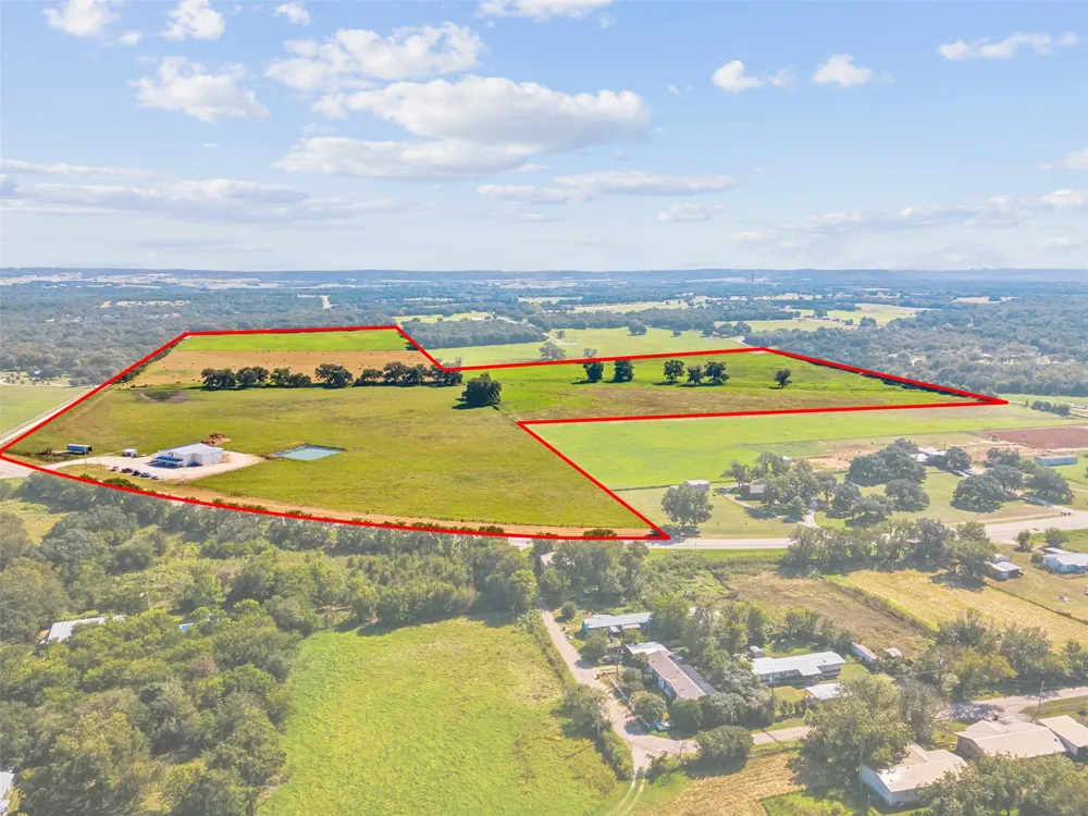 324 E Highway 6 Iredell, TX 76649