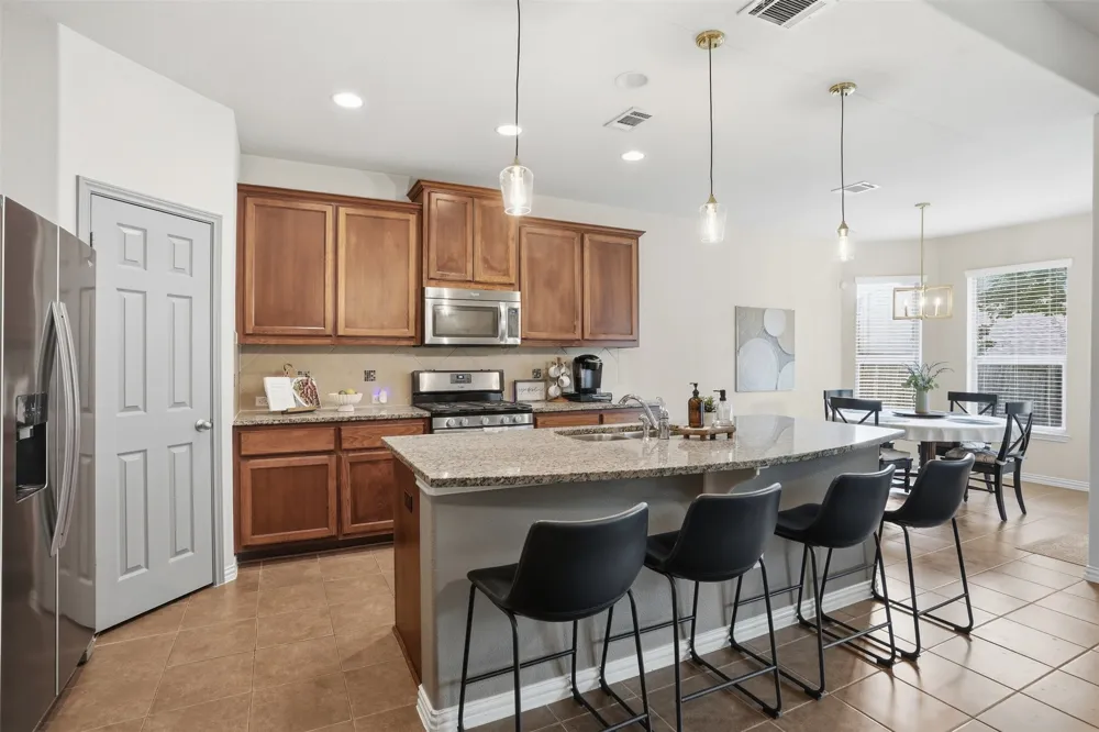 1937 Kempwood Loop Round Rock, TX 78665