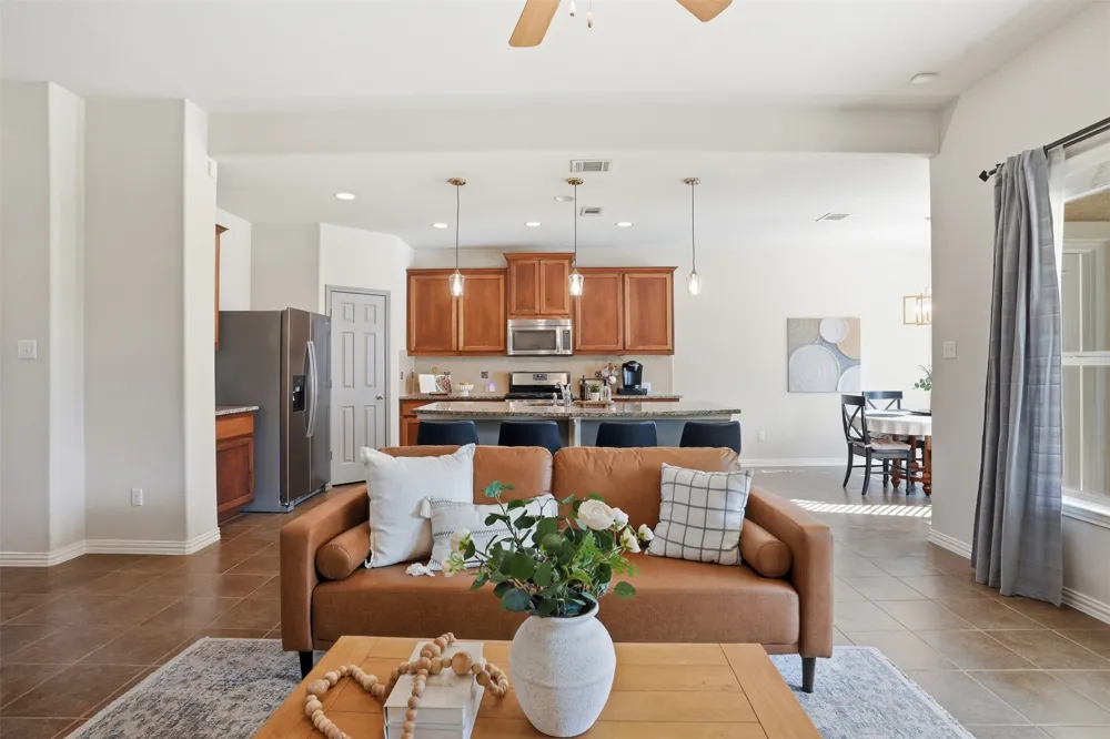 1937 Kempwood Loop Round Rock, TX 78665