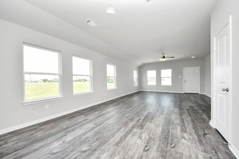 688 Swallow Drive Palacios, TX 77465