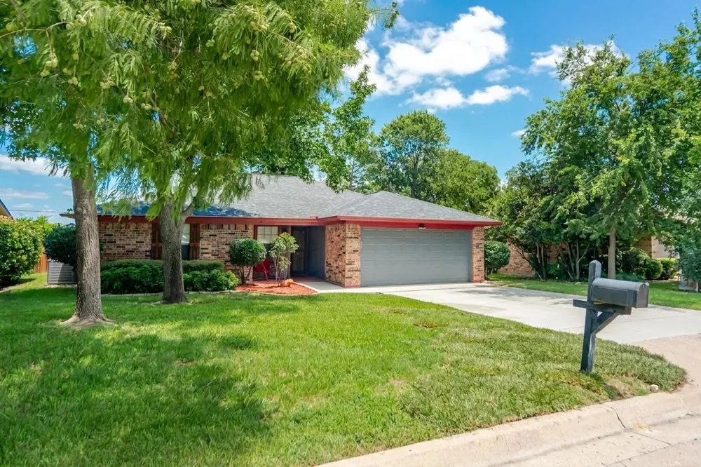 693 Bluebonnet Drive Keller, TX 76248