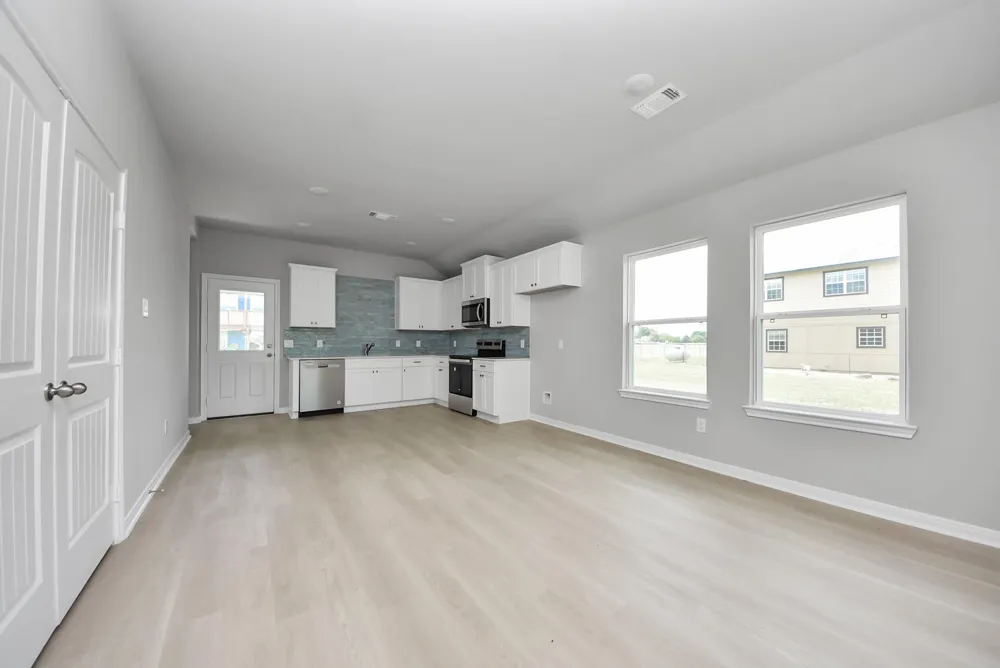 1105 W Bayshore Drive Palacios, TX 77465