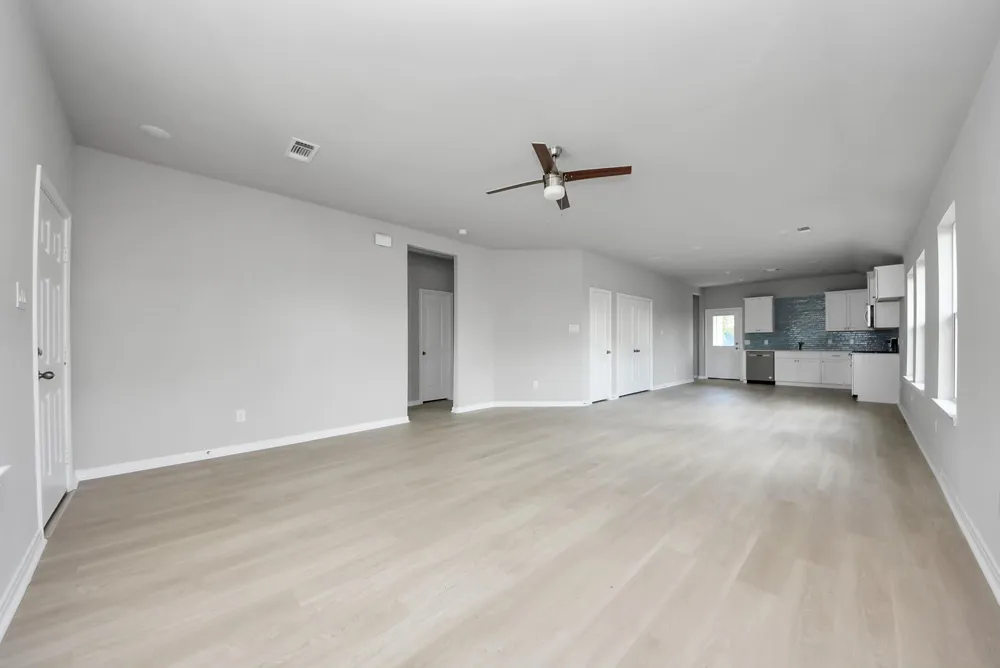 1105 W Bayshore Drive Palacios, TX 77465