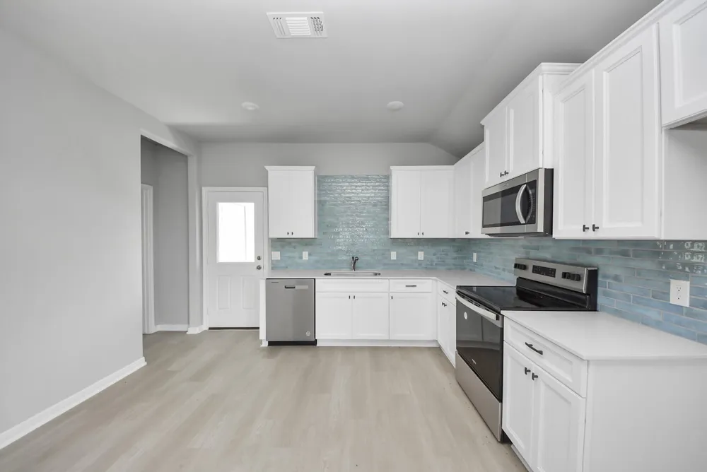 1105 W Bayshore Drive Palacios, TX 77465
