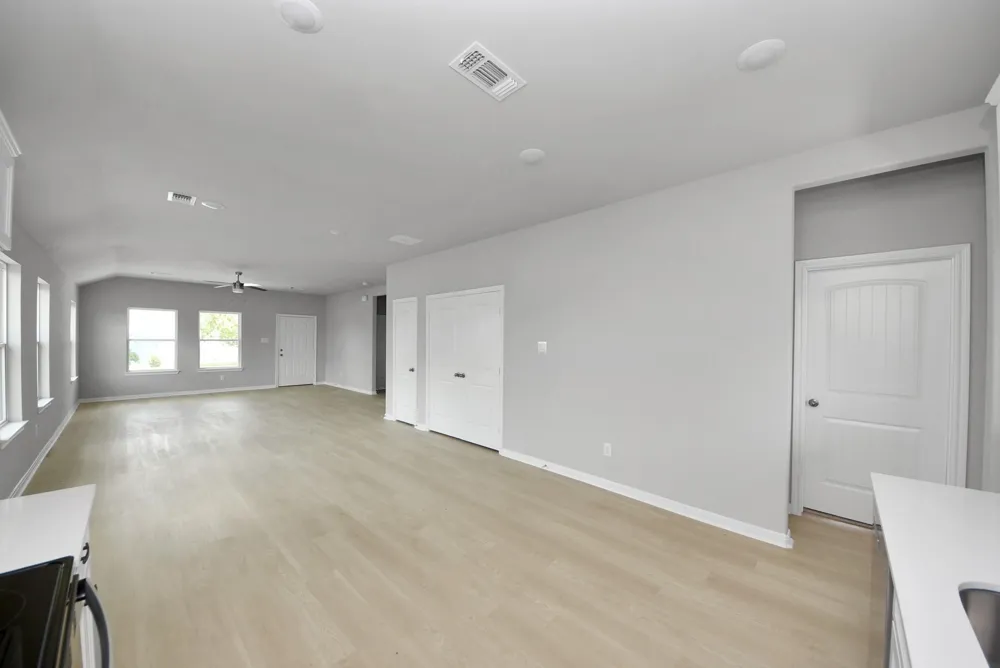1105 W Bayshore Drive Palacios, TX 77465
