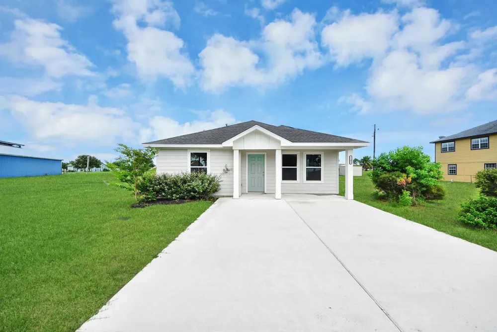 1105 W Bayshore Drive Palacios, TX 77465
