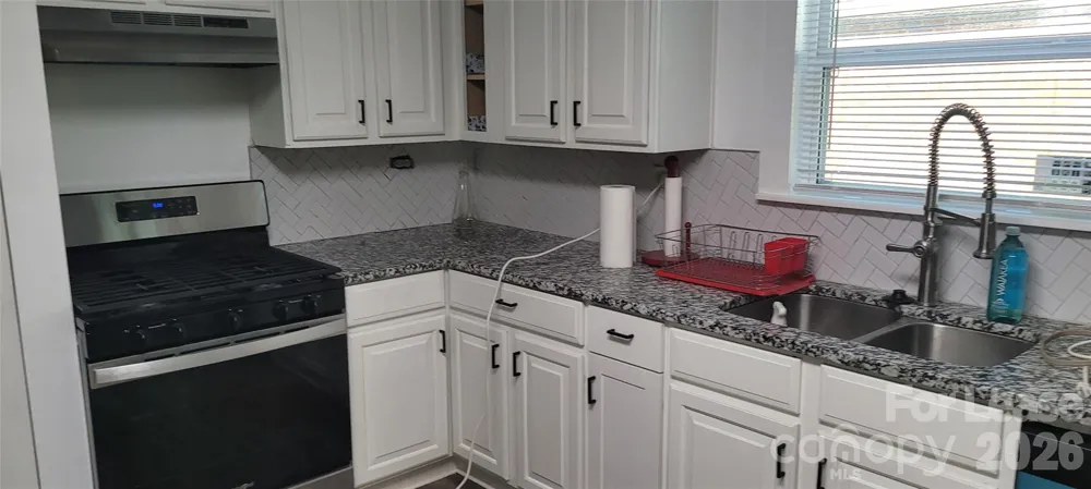 212 E Bell Street Statesville, NC 28677