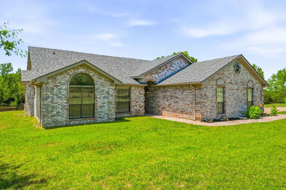 5500 Friendship Road Tolar, TX 76476