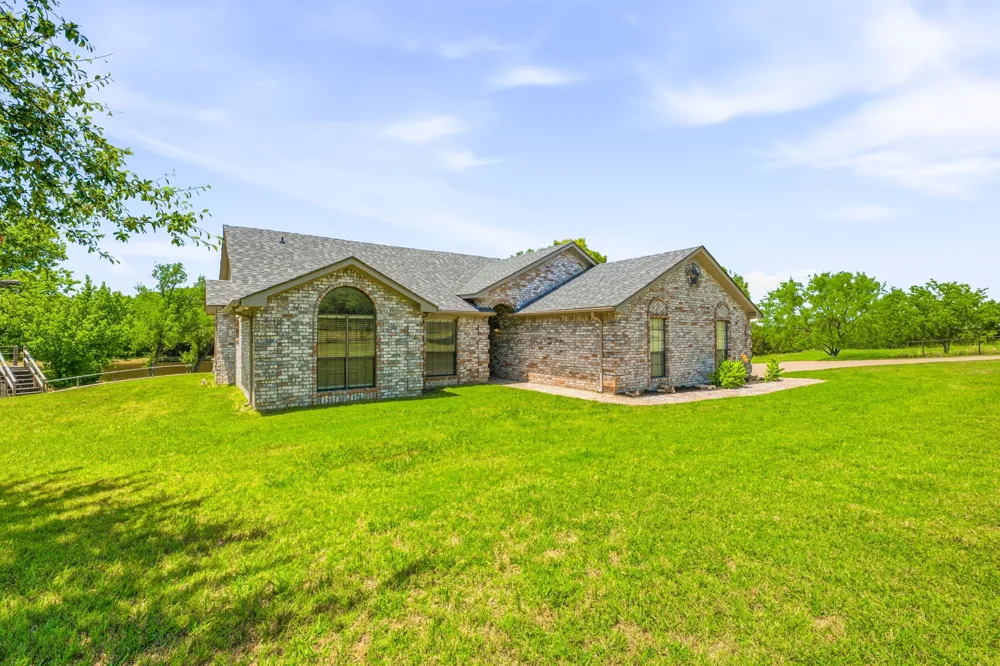 5500 Friendship Road Tolar, TX 76476