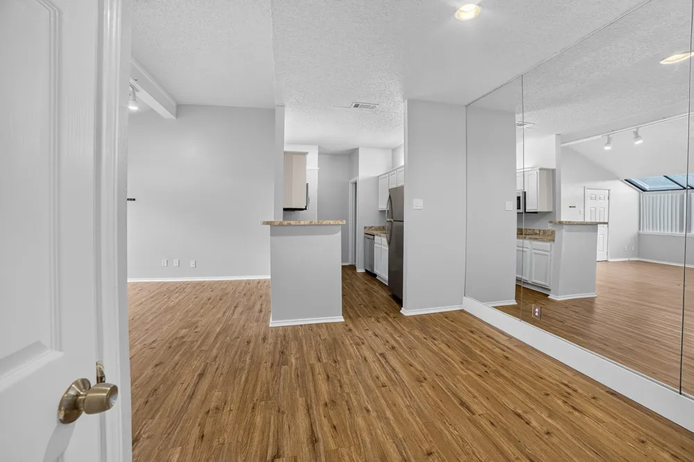 2101 Count Fleet Drive #511 Arlington, TX 76011