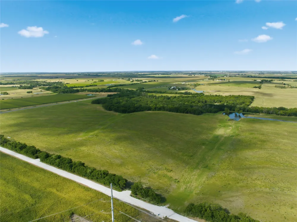HCR 3204 Abbott, TX 76621