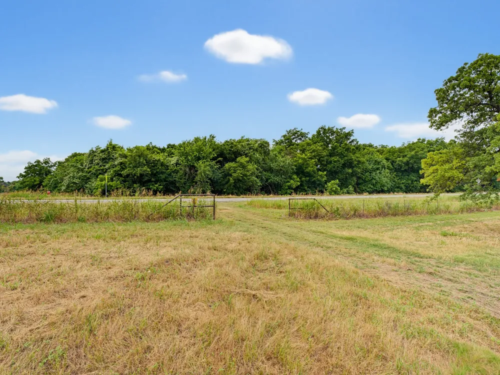 Fm 1749 Forestburg, TX 76239