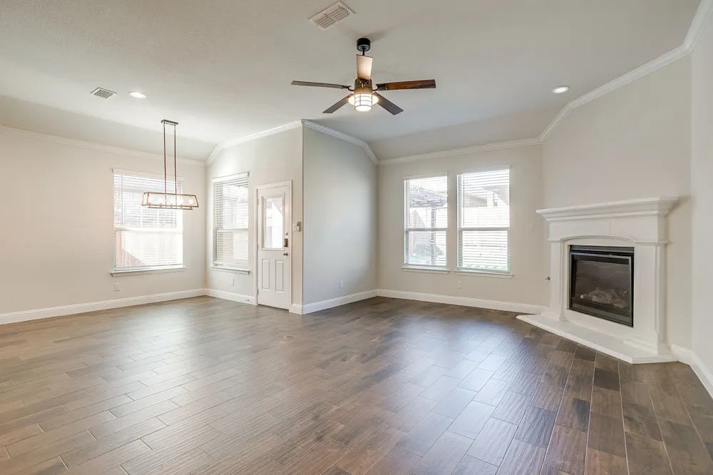 225 Palmerston Drive Aledo, TX 76008