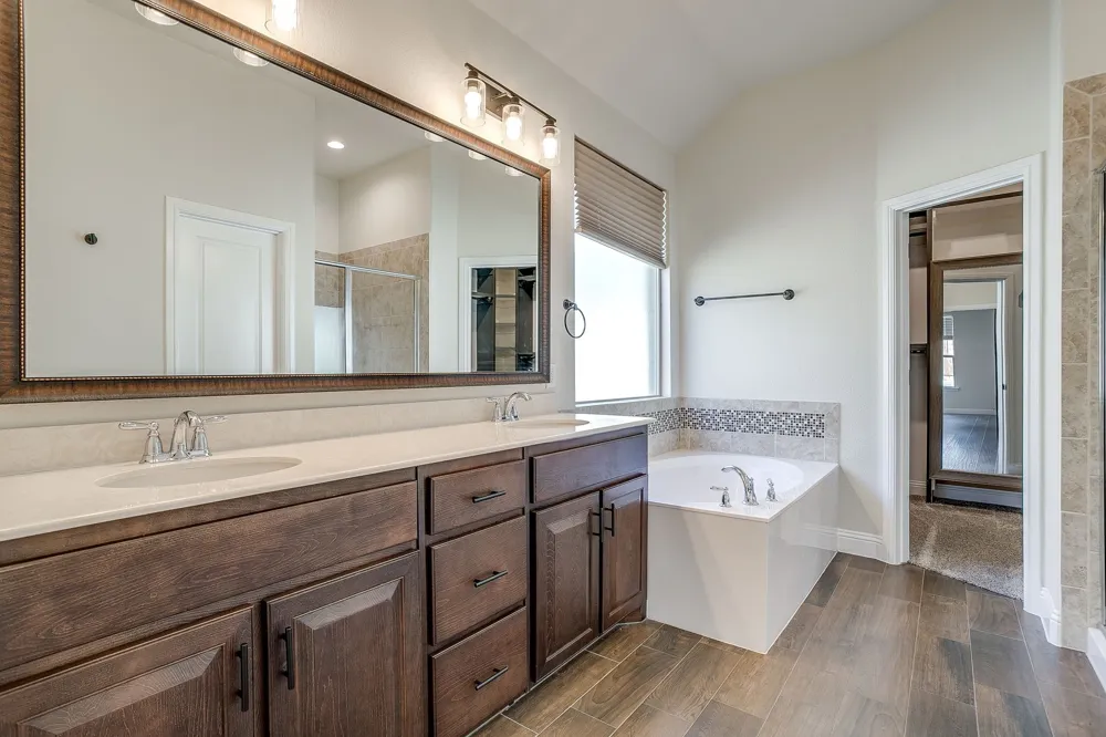 225 Palmerston Drive Aledo, TX 76008