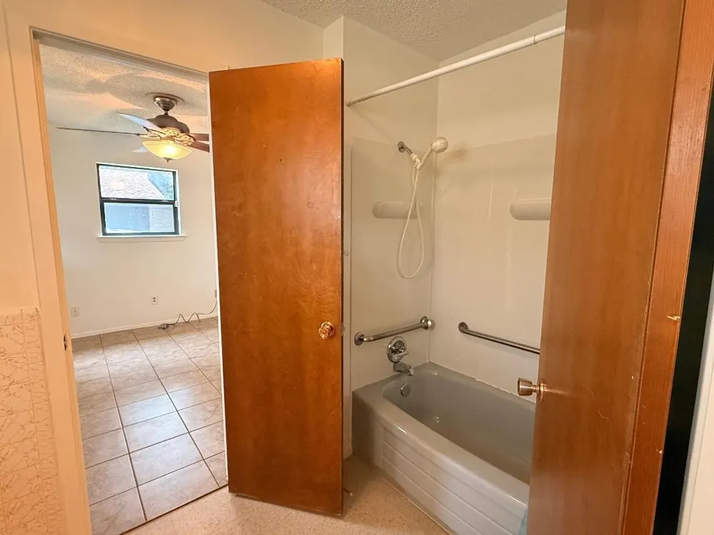 2900 SE 6th Street SE Mineral Wells, TX 76067