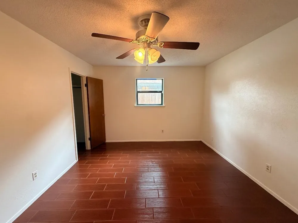 2900 SE 6th Street SE Mineral Wells, TX 76067