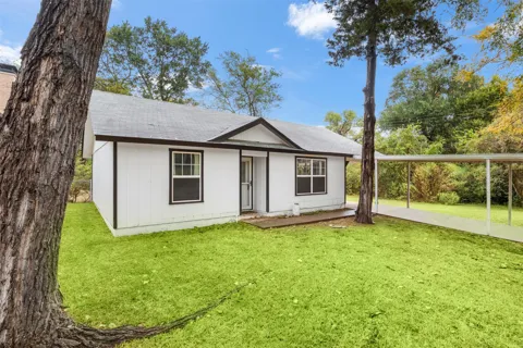 521 Hilltop Drive