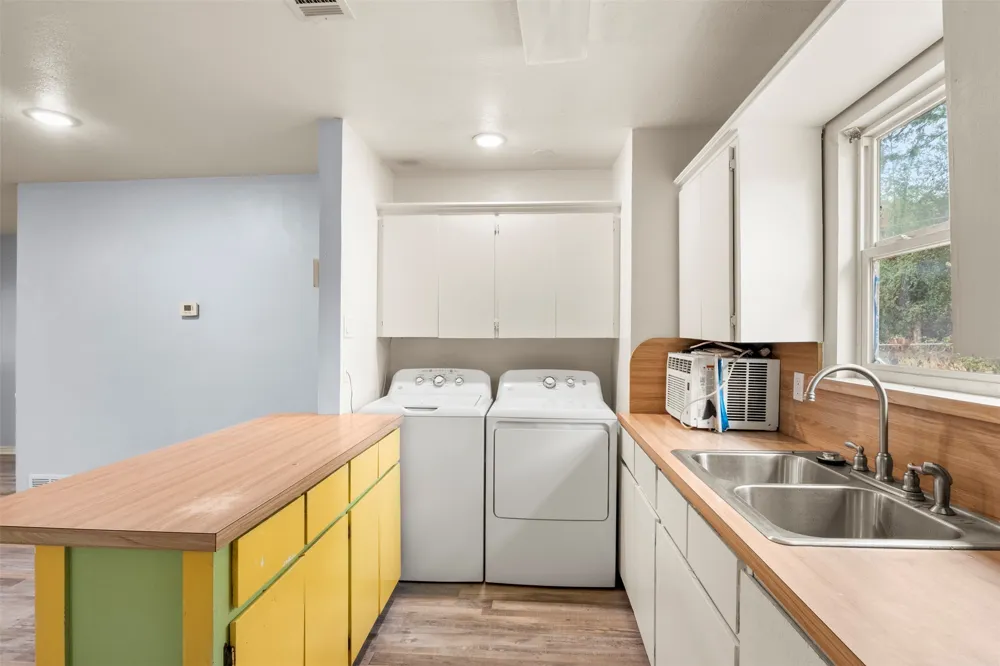 521 Hilltop Drive Tool, TX 75143