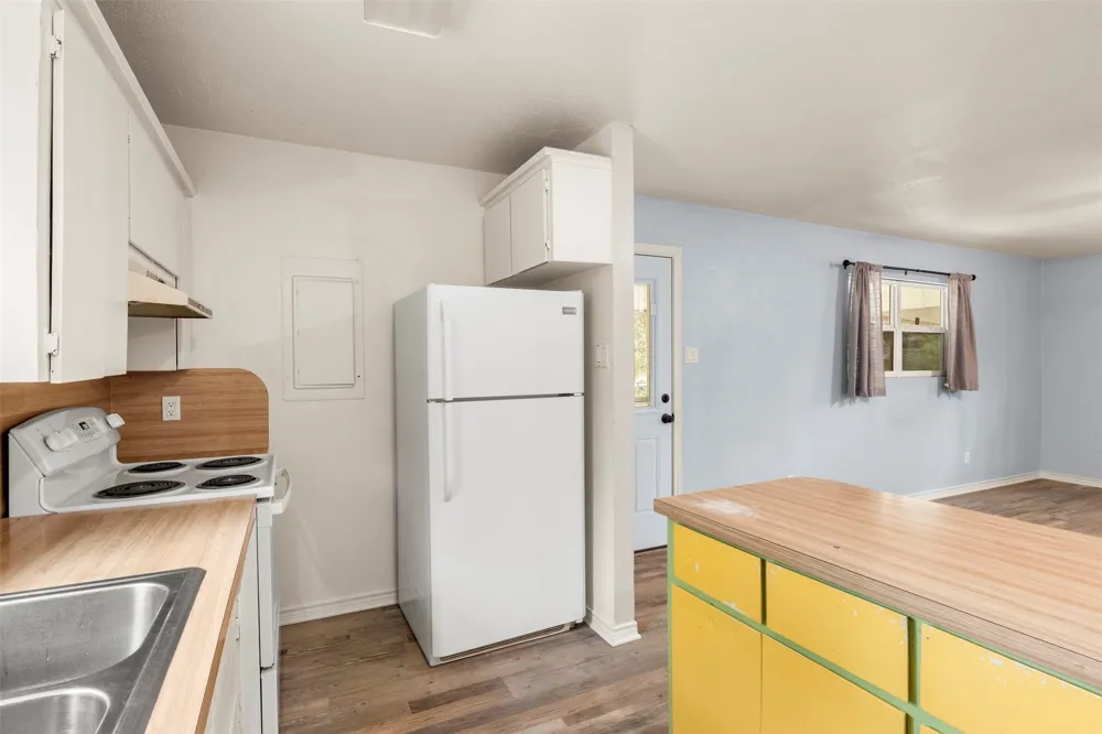 521 Hilltop Drive Tool, TX 75143