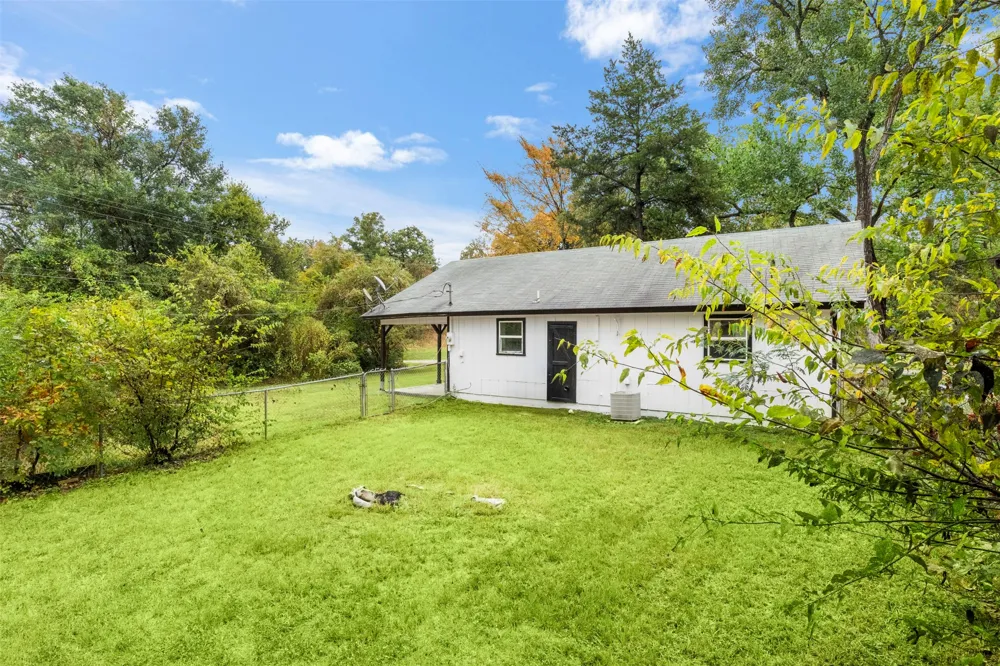 521 Hilltop Drive Tool, TX 75143