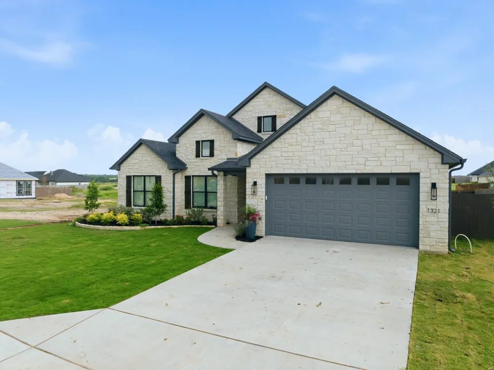 1321 Tahonta Drive Hewitt, TX 76643