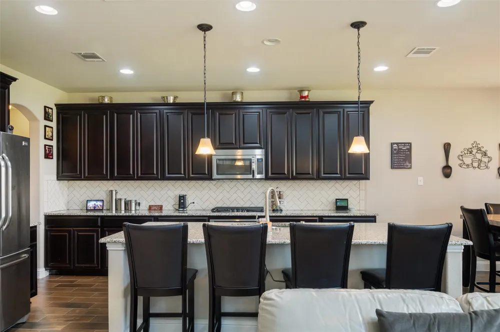 341 Vista Park Drive Sunnyvale, TX 75182
