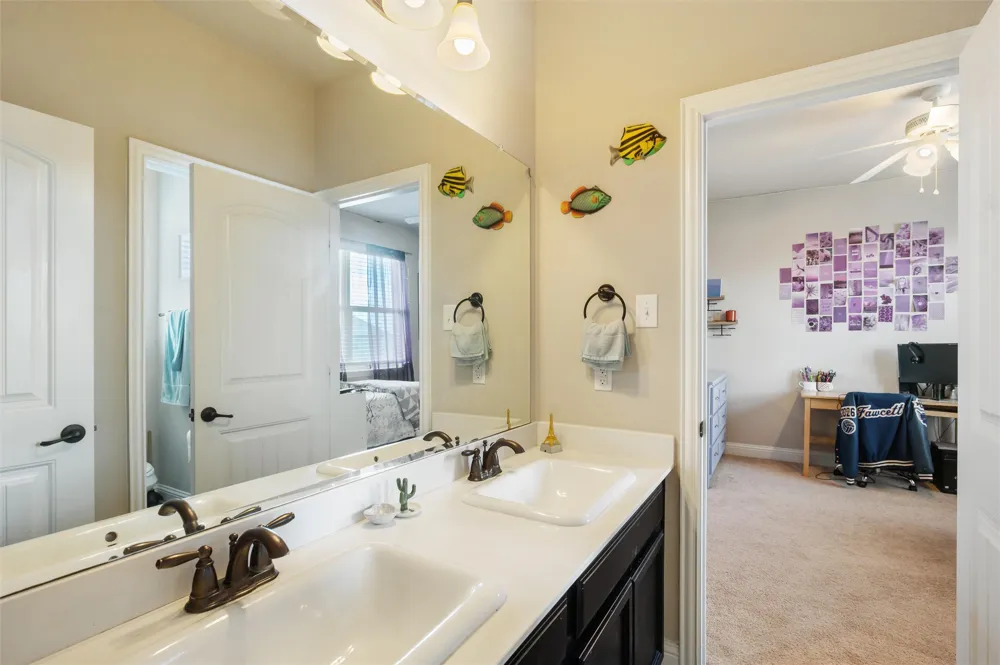 341 Vista Park Drive Sunnyvale, TX 75182
