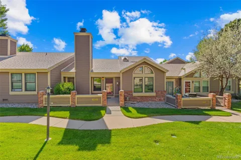 6512 Foxdale Circle