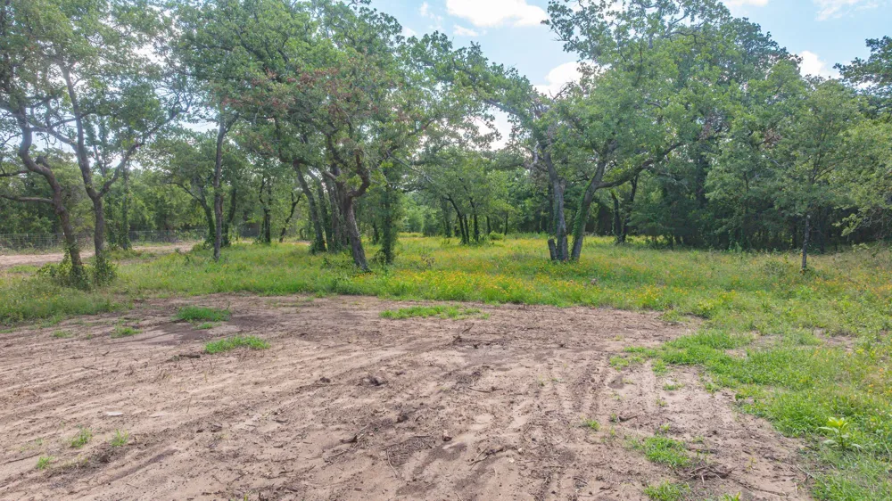 19715 S Highway 281 Santo, TX 76472