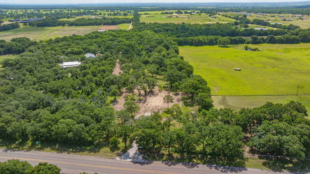 19715 S Highway 281 Santo, TX 76472
