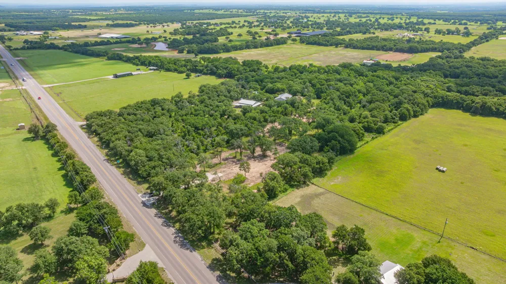19715 S Highway 281 Santo, TX 76472