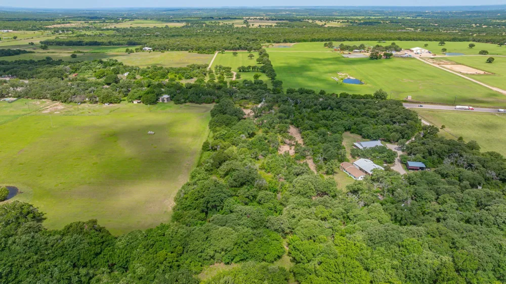 19715 S Highway 281 Santo, TX 76472