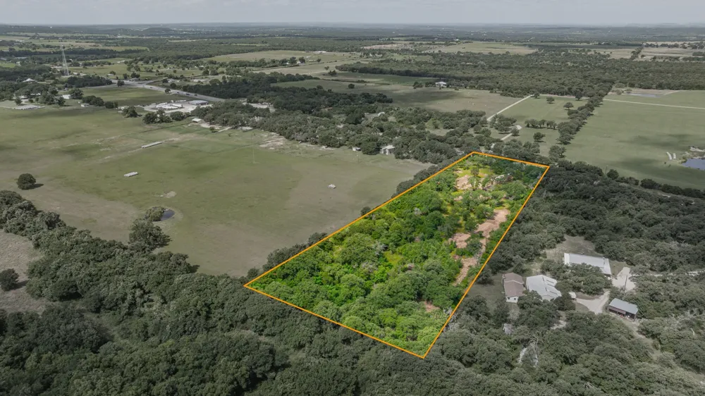 19715 S Highway 281 Santo, TX 76472