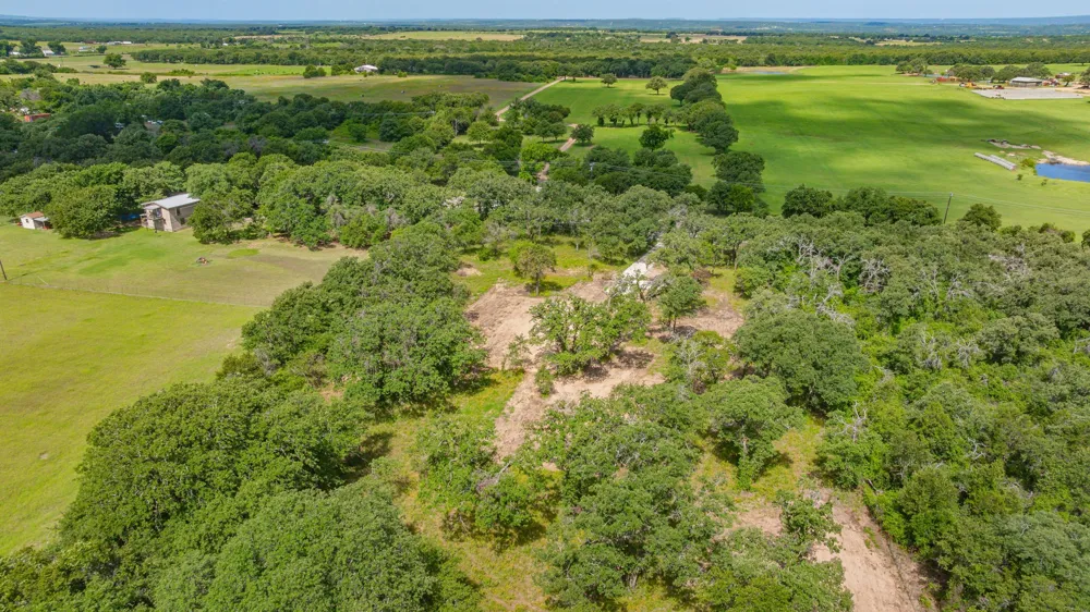 19715 S Highway 281 Santo, TX 76472
