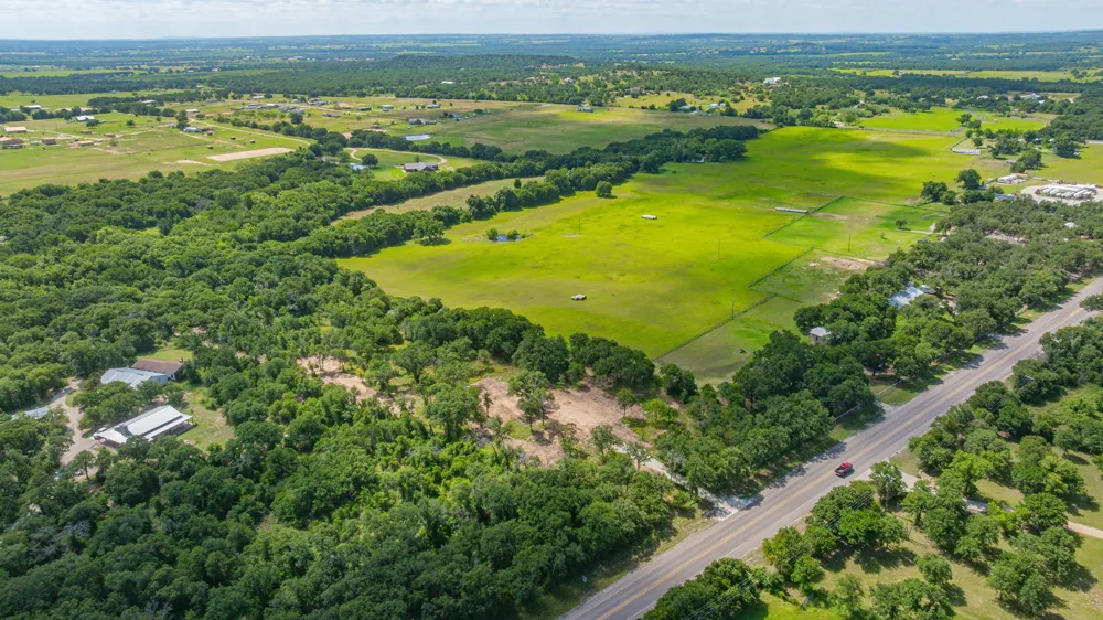 19715 S Highway 281 Santo, TX 76472
