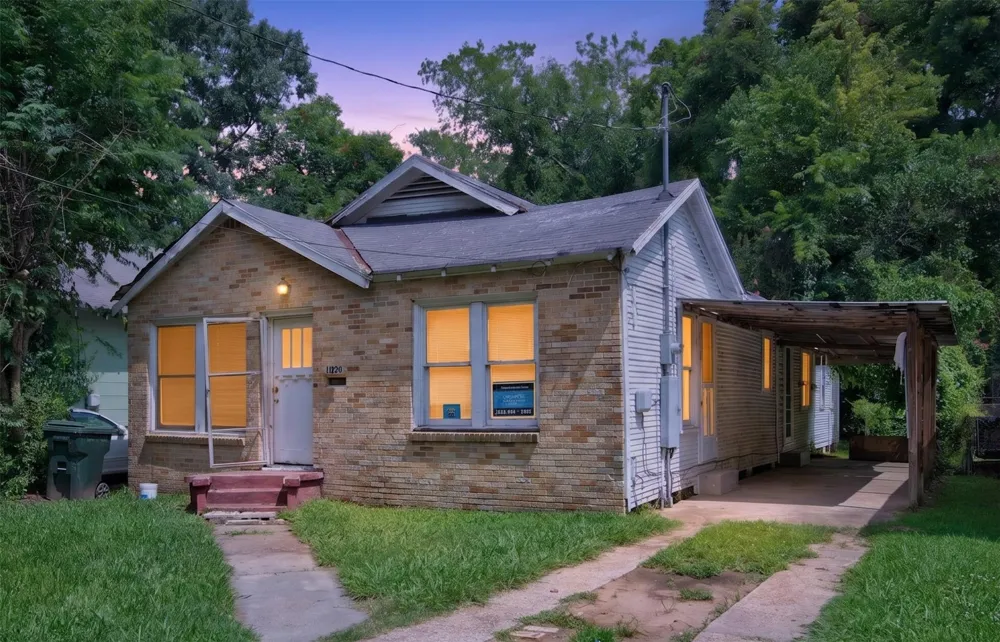 1920 Abbie Street Shreveport, LA 71103