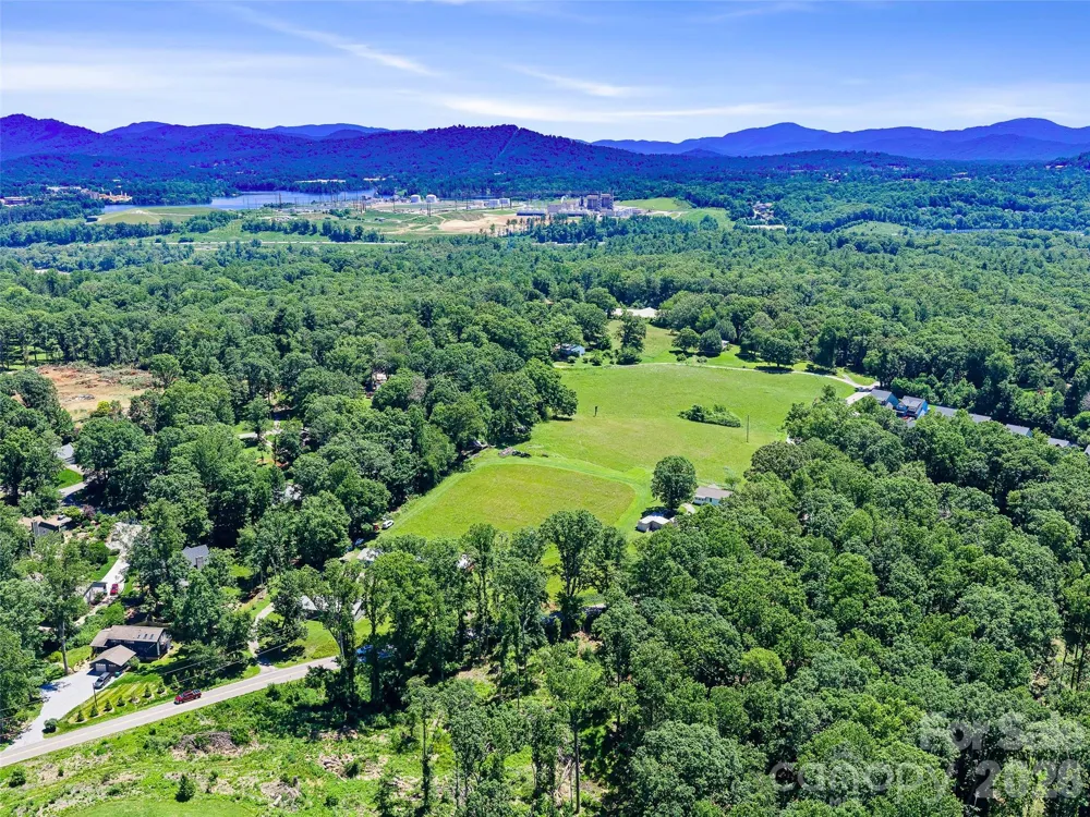 1115, 1125, 1127 Glenn Bridge Road SE Arden, NC 28704