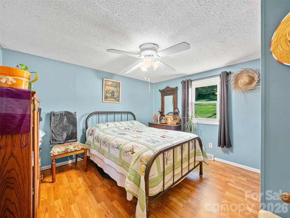 1115, 1125, 1127 Glenn Bridge Road SE Arden, NC 28704