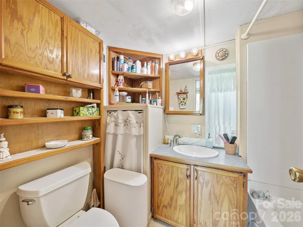 1115, 1125, 1127 Glenn Bridge Road SE Arden, NC 28704