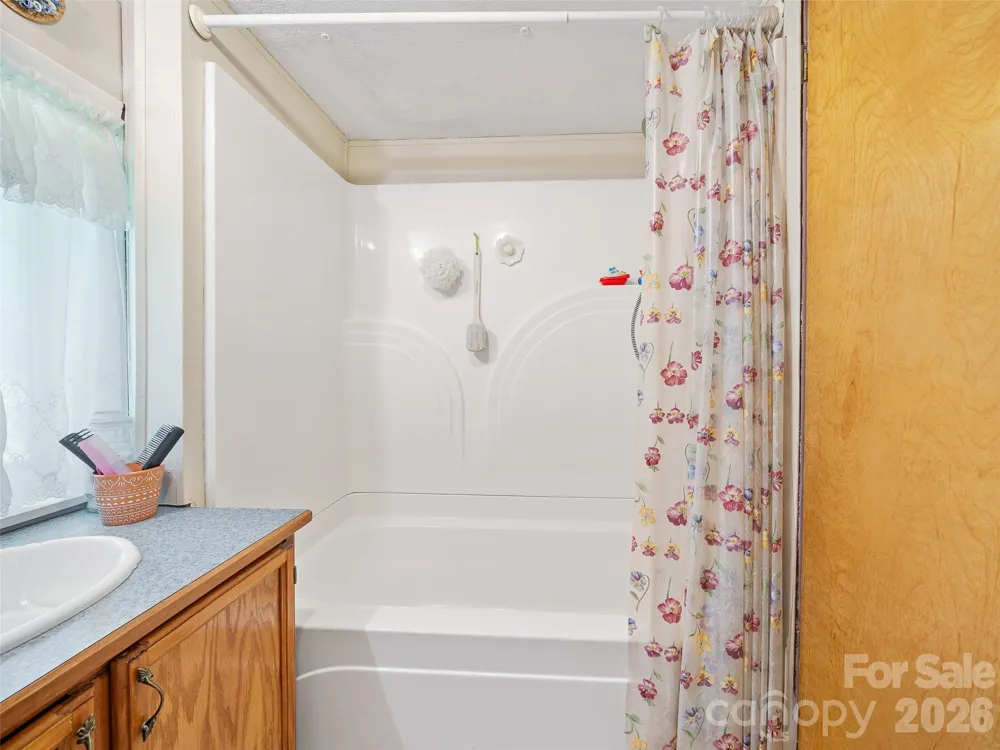 1115, 1125, 1127 Glenn Bridge Road SE Arden, NC 28704