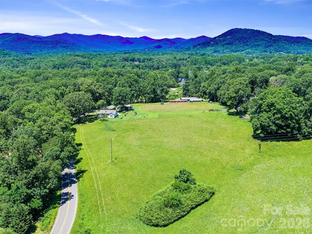 1115, 1125, 1127 Glenn Bridge Road SE Arden, NC 28704