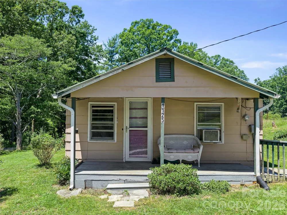 1115, 1125, 1127 Glenn Bridge Road SE Arden, NC 28704