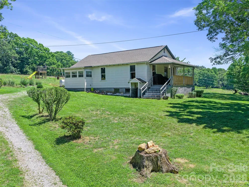 1115, 1125, 1127 Glenn Bridge Road SE Arden, NC 28704