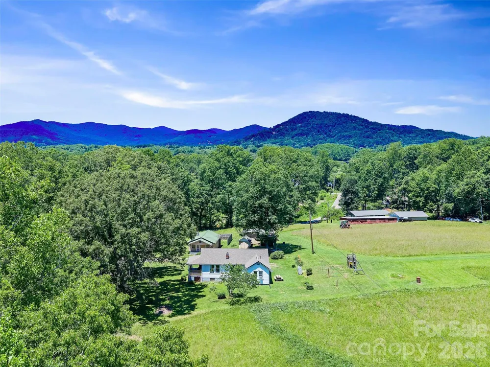 1115, 1125, 1127 Glenn Bridge Road SE Arden, NC 28704