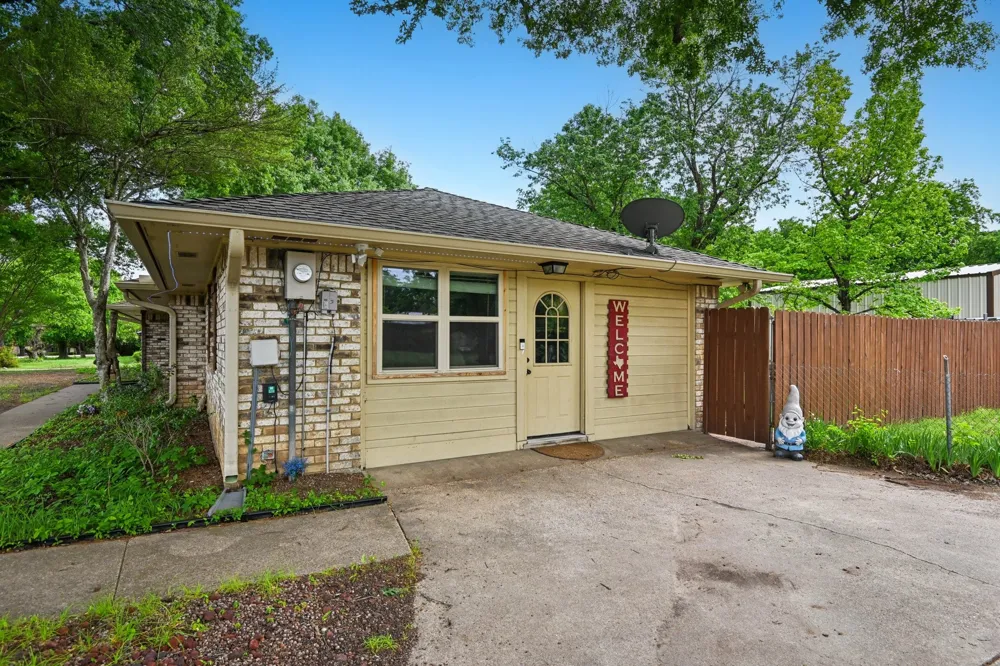 305 Cockrell Hill Road Ovilla, TX 75154