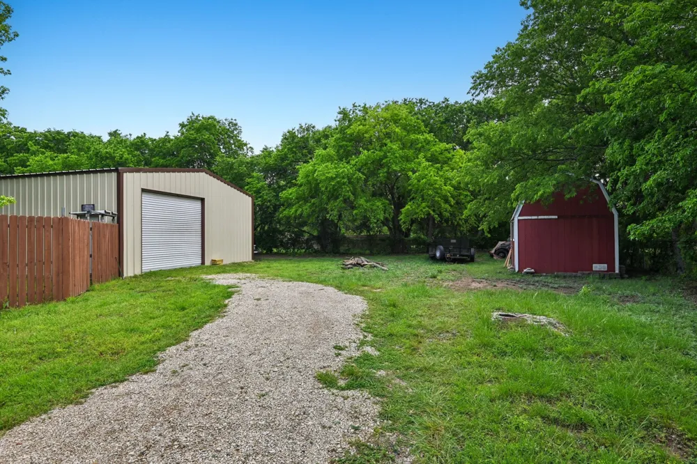 305 Cockrell Hill Road Ovilla, TX 75154