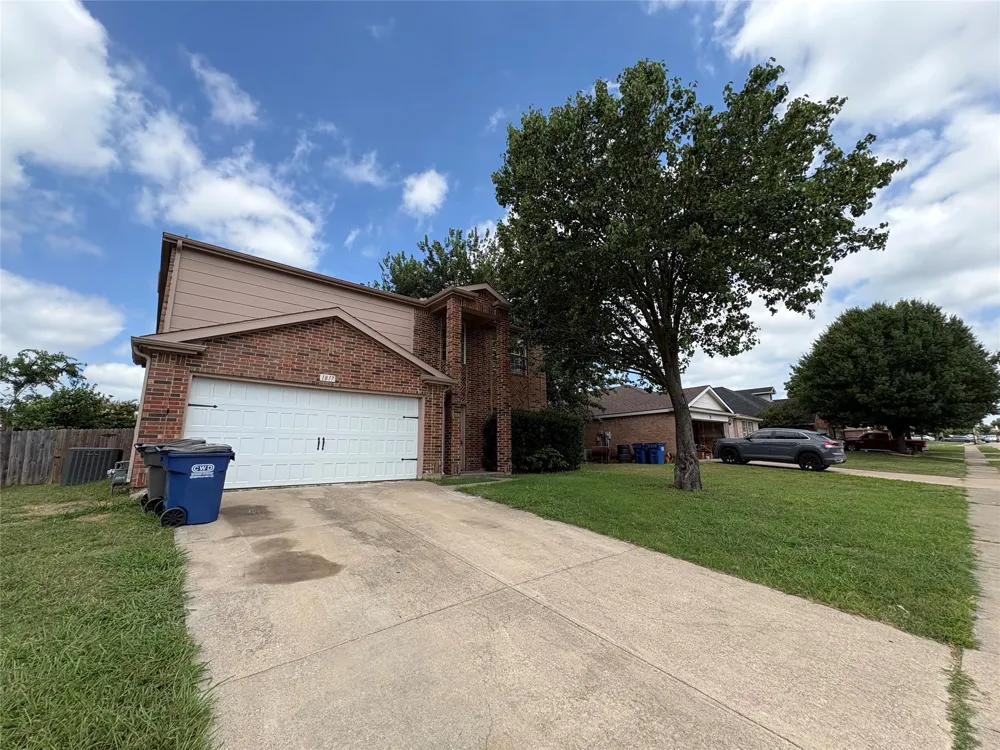 1817 Berkeley Drive Glenn Heights, TX 75154
