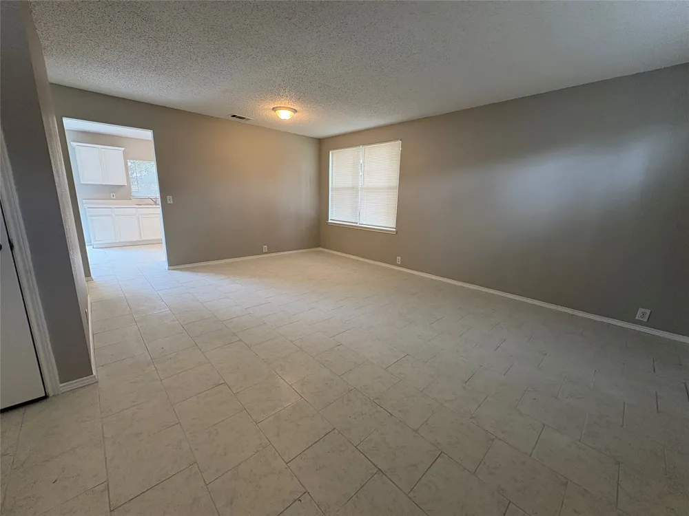 1817 Berkeley Drive Glenn Heights, TX 75154