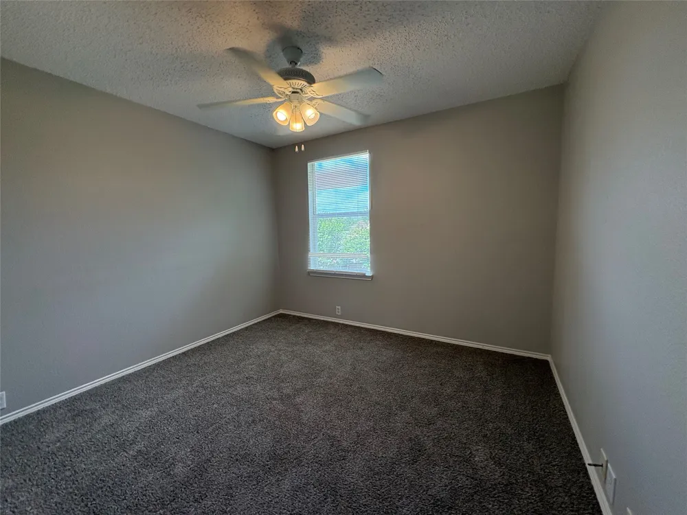 1817 Berkeley Drive Glenn Heights, TX 75154