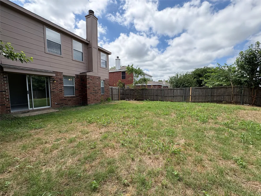 1817 Berkeley Drive Glenn Heights, TX 75154